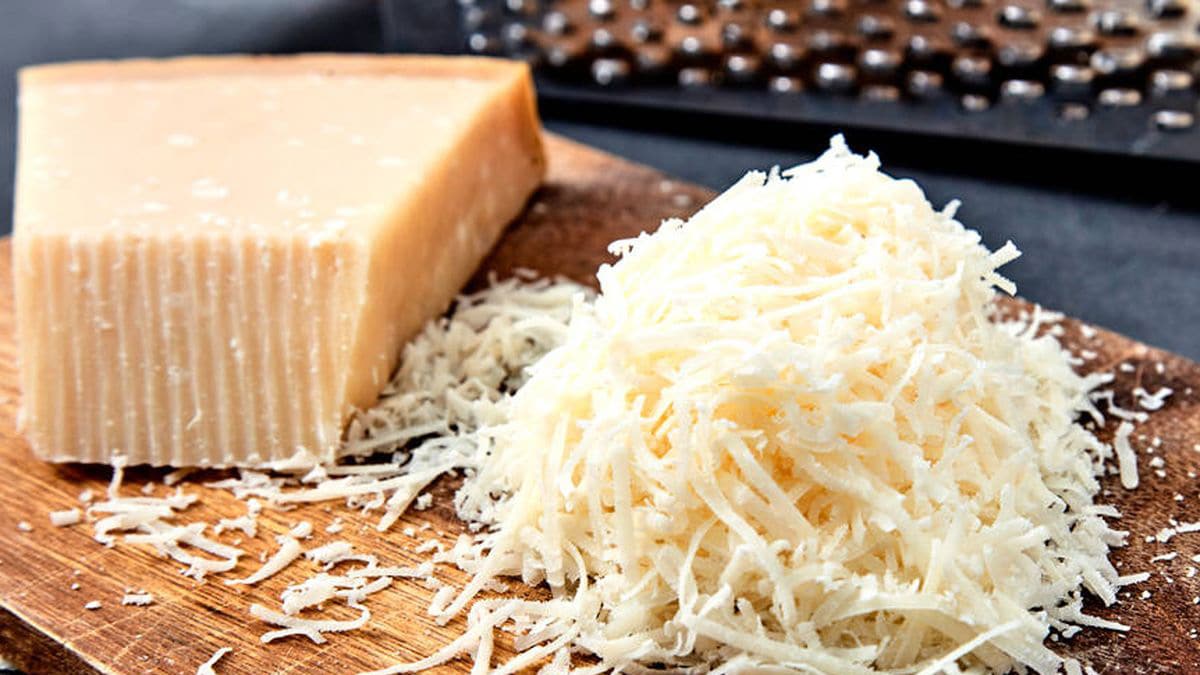 Hechos a mano  Cómo hacer un rayador de queso 
