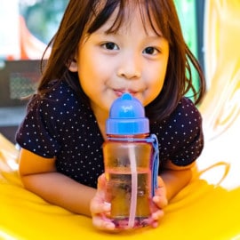 Botella de agua para niños